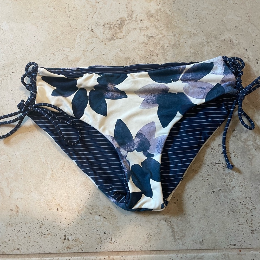 Carve design bikini bottoms